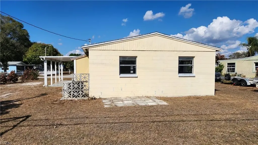 1169 Cherokee Avenue Lehigh Acres FL 33936