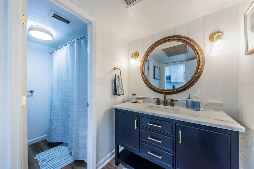5175 Coquina Key Drive SE St Petersburg FL 33705