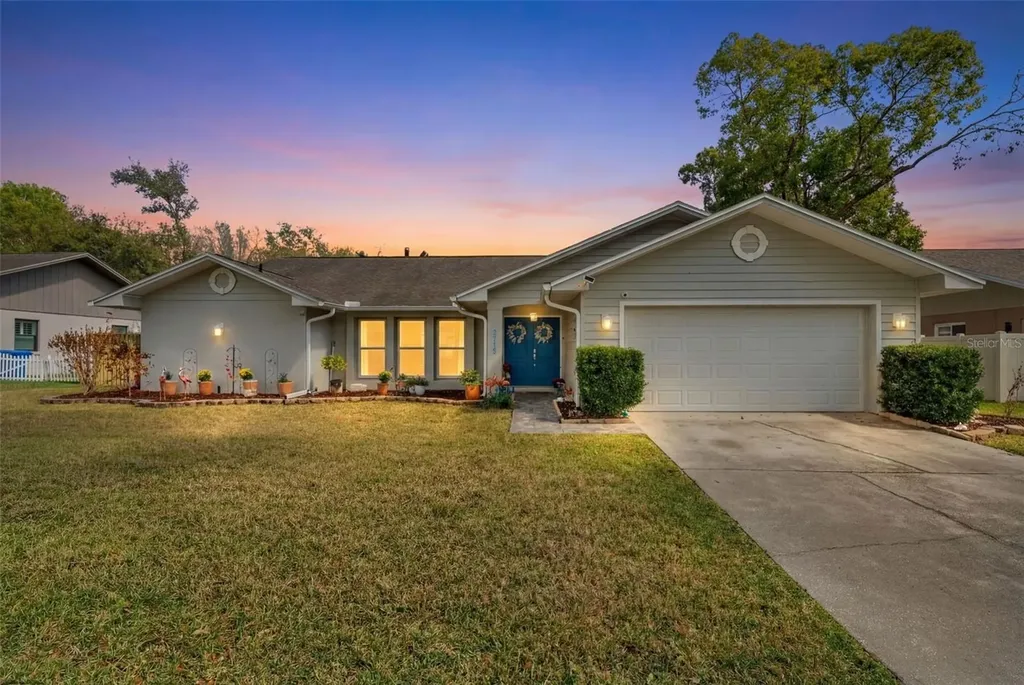 2715 Berryknoll Place Valrico FL 33596