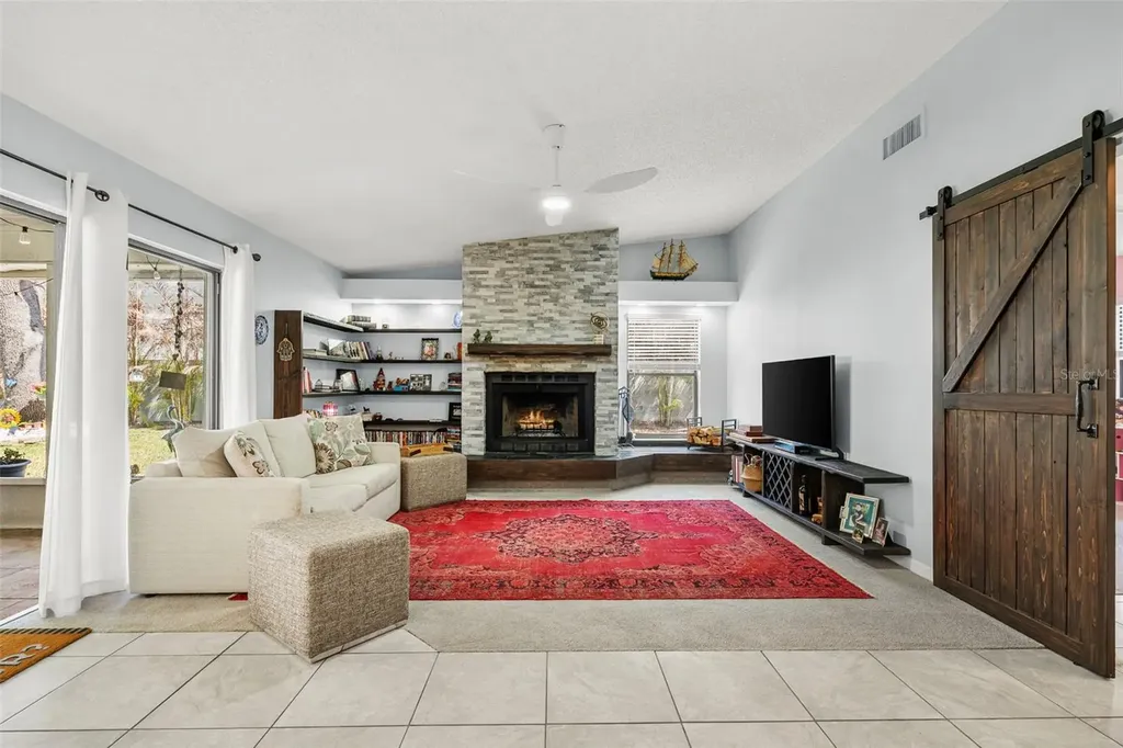 2715 Berryknoll Place Valrico FL 33596