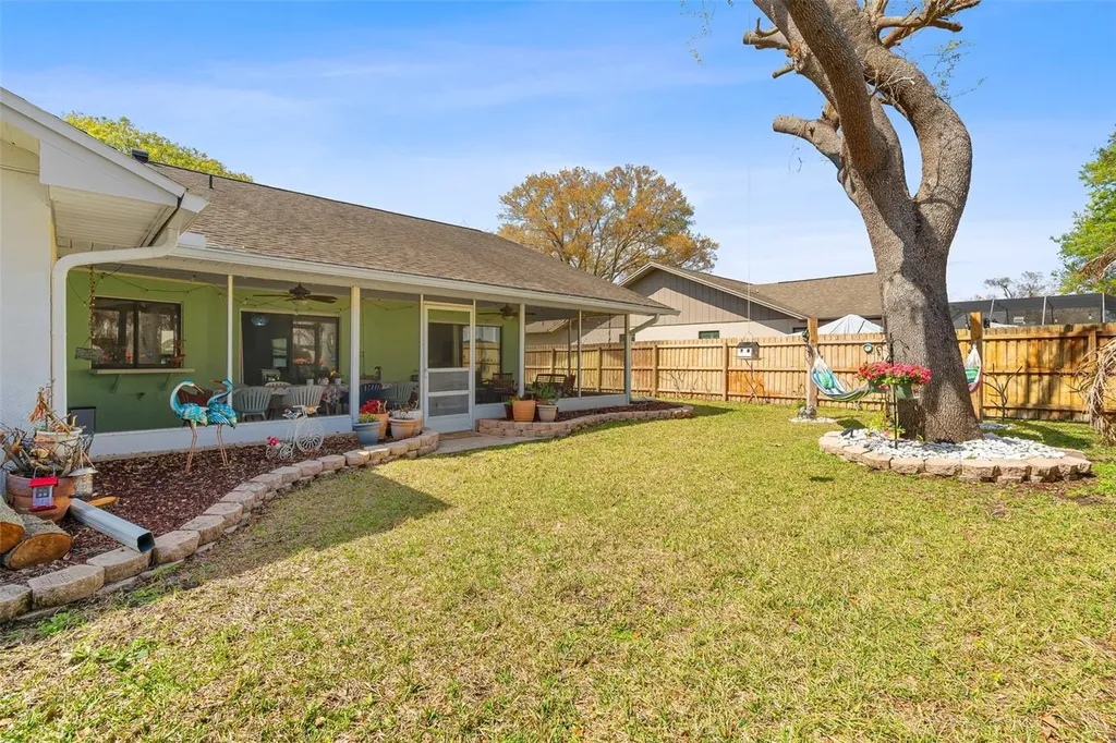 2715 Berryknoll Place Valrico FL 33596