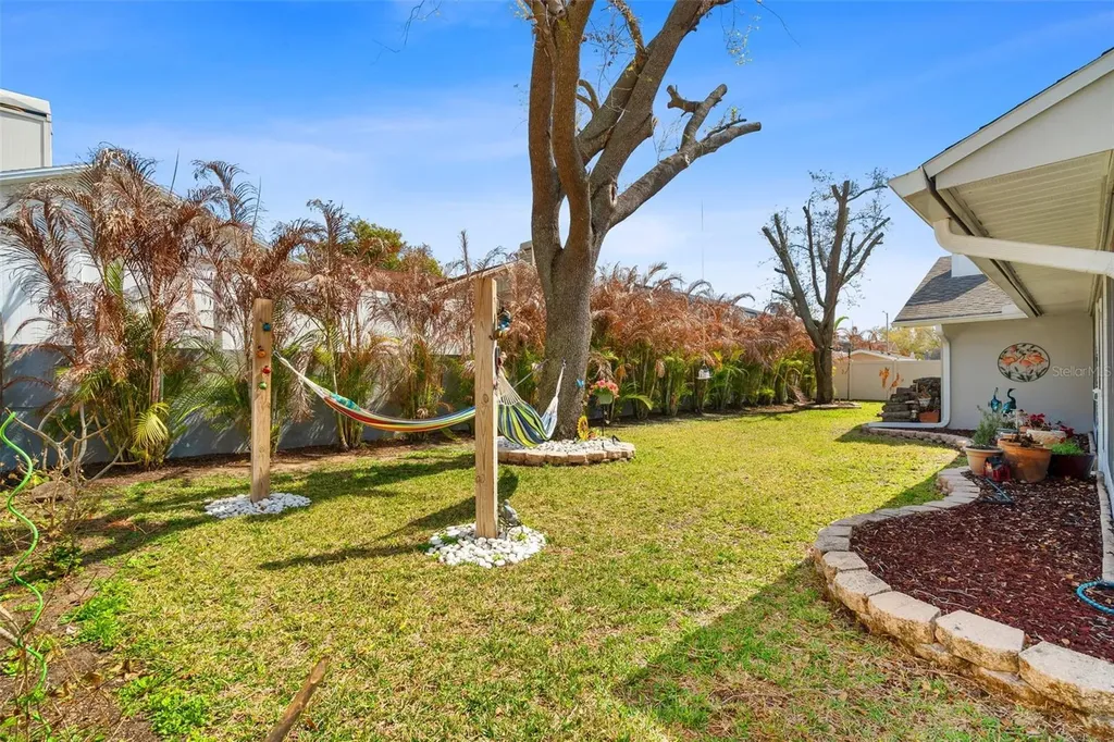 2715 Berryknoll Place Valrico FL 33596