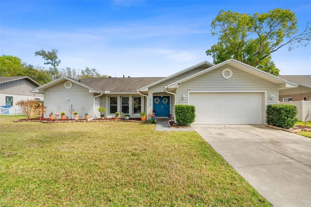 2715 Berryknoll Place Valrico FL 33596