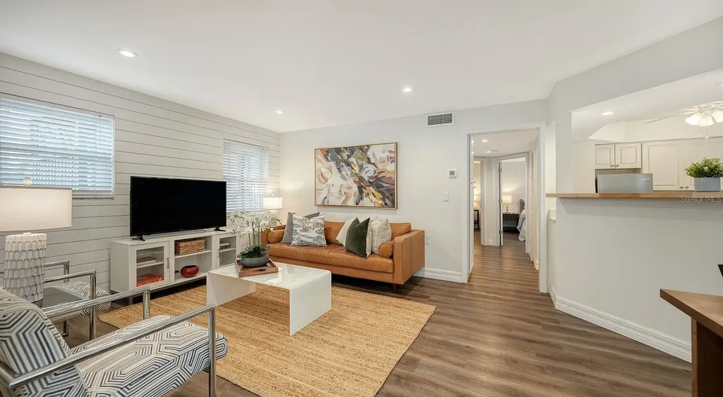 5610 Avenida Del Mare Sarasota FL 34242