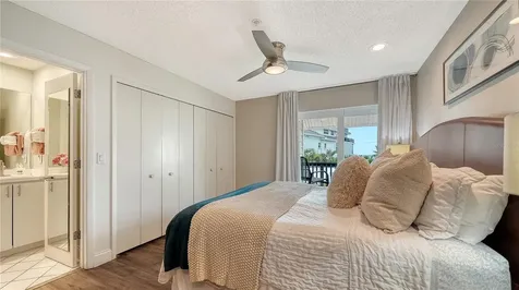 5610 Avenida Del Mare Sarasota FL 34242