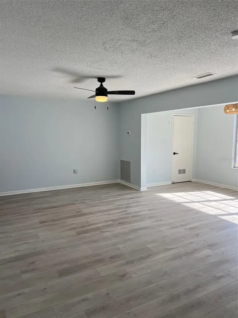 5750 80th Street N St Petersburg FL 33709