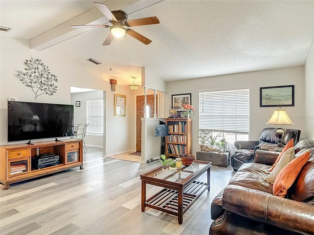 2091 Oldham Avenue Deltona FL 32725