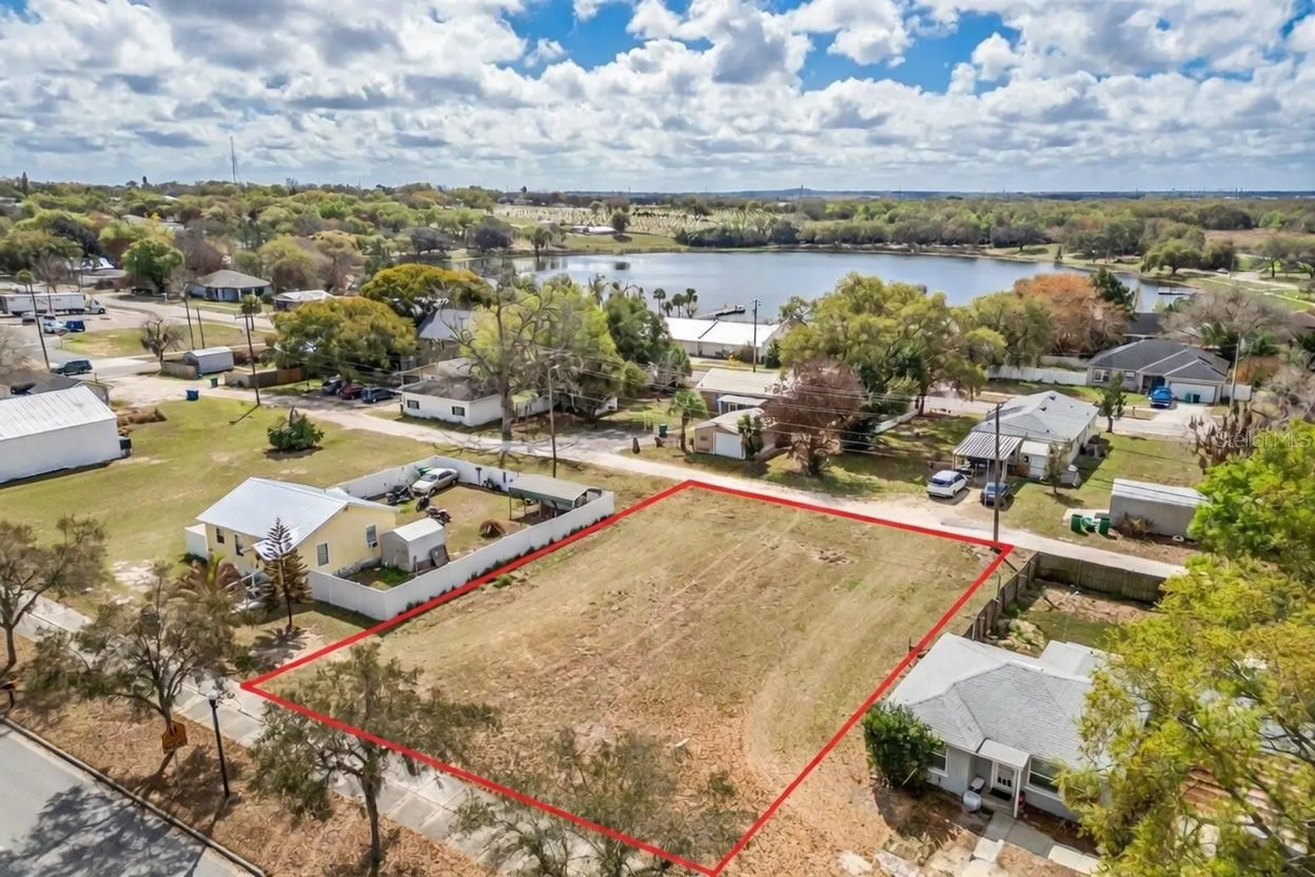 Main Street Dundee FL 33838