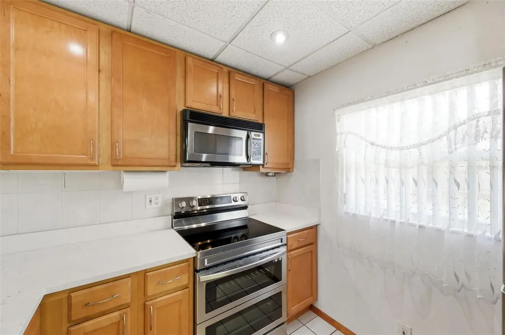 11485 Oakhurst Road Largo FL 33774