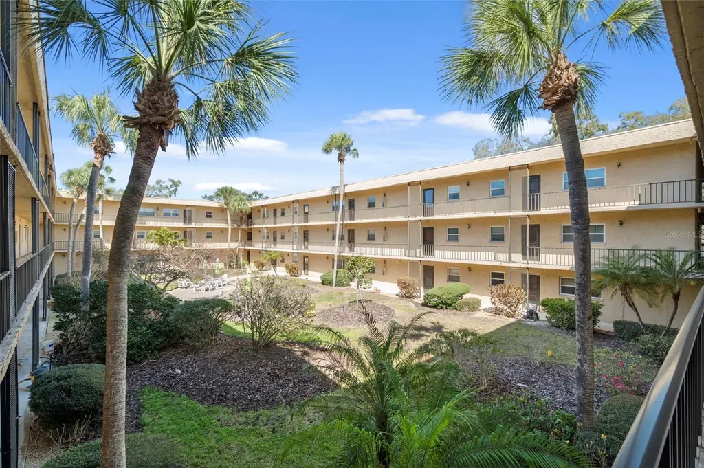 11485 Oakhurst Road Largo FL 33774