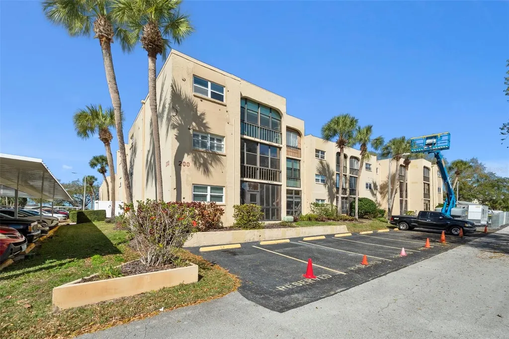 11485 Oakhurst Road Largo FL 33774