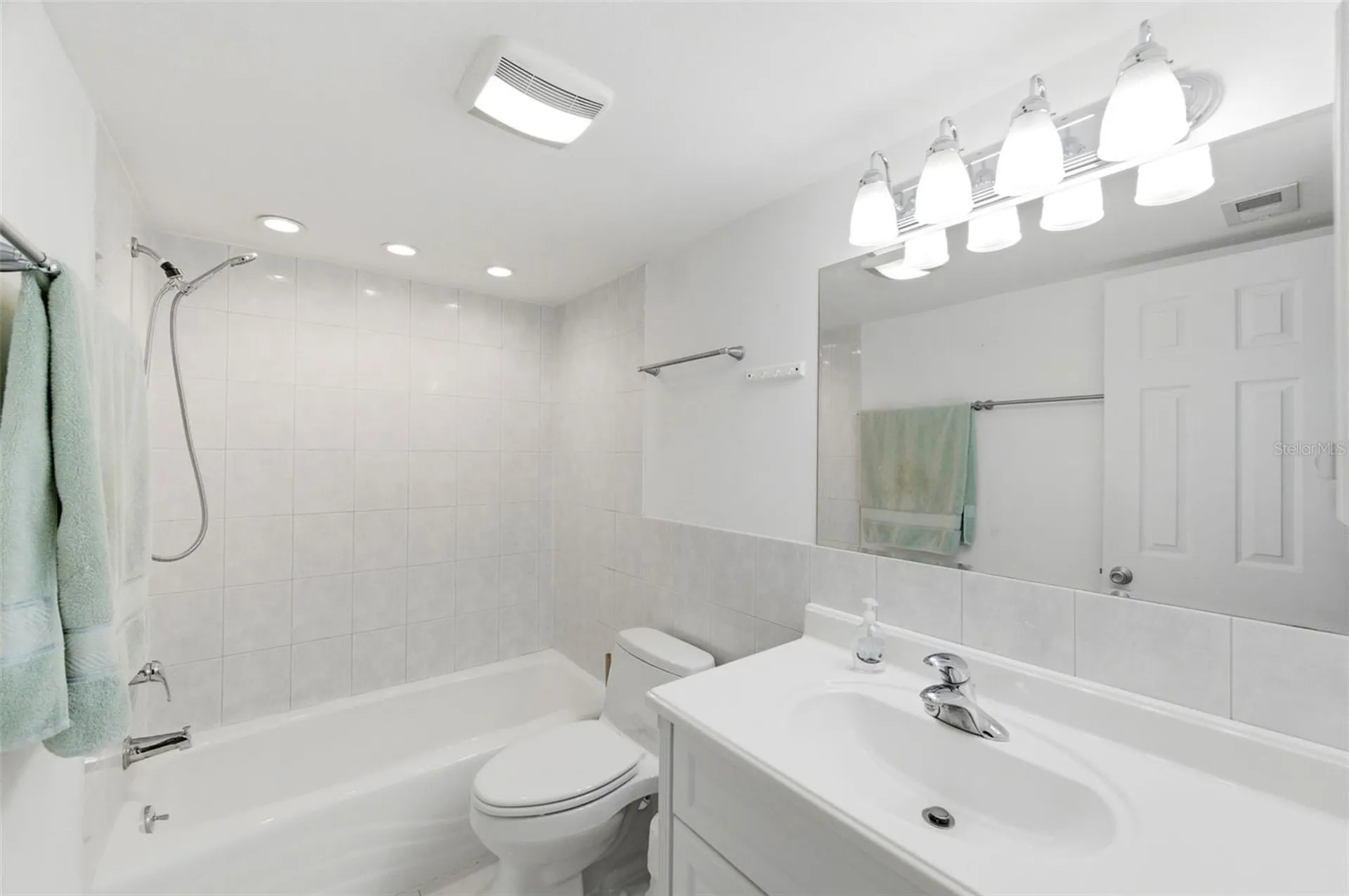 11485 Oakhurst Road Largo FL 33774