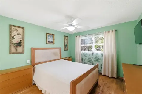 11485 Oakhurst Road Largo FL 33774