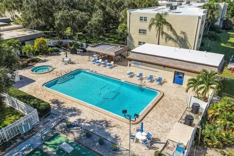 11485 Oakhurst Road Largo FL 33774