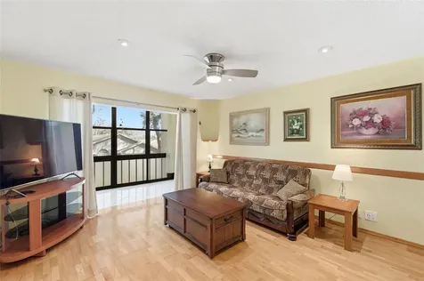 11485 Oakhurst Road Largo FL 33774