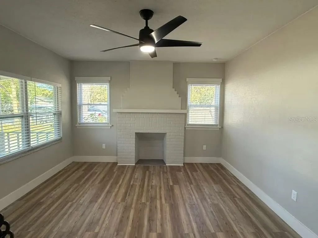 8701 N Willow Avenue Tampa FL 33604