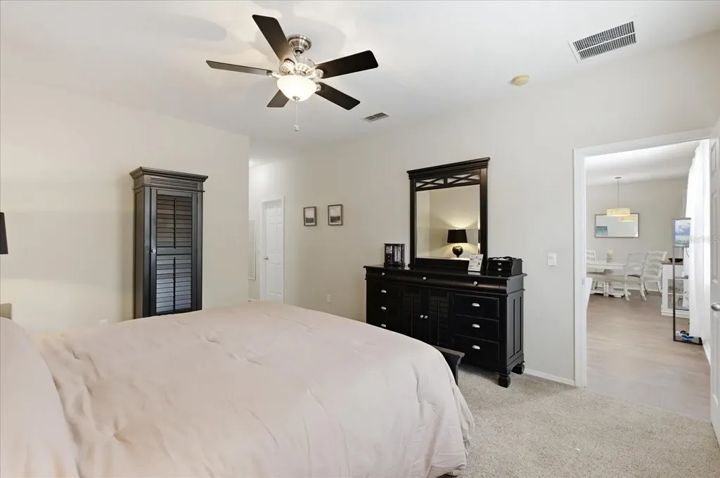 20900 Oldenburg Loop Mount Dora FL 32757