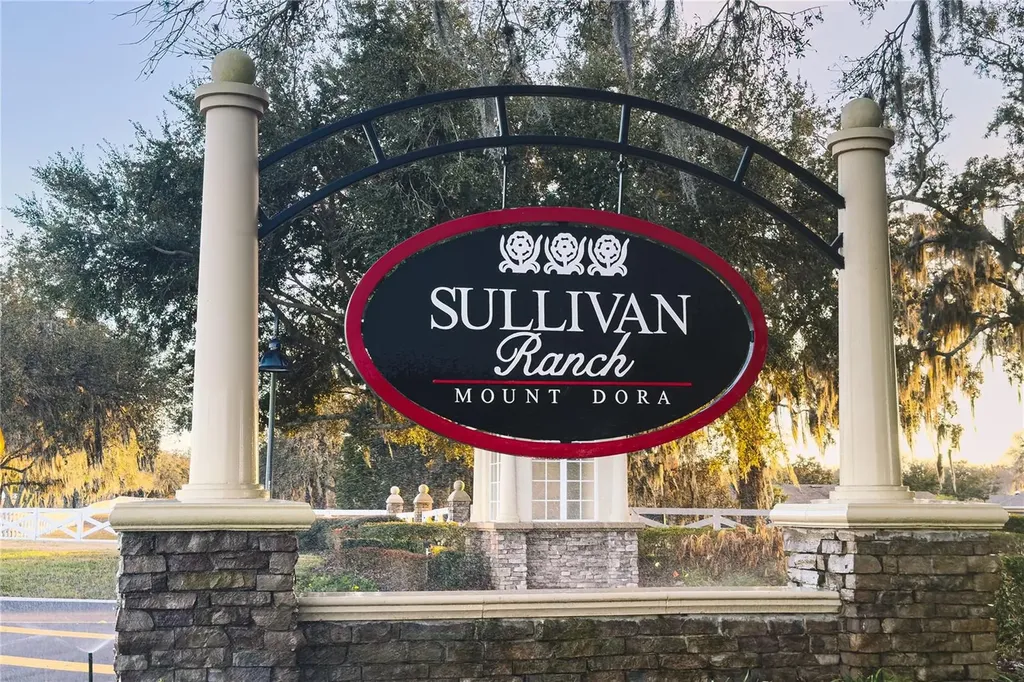 20900 Oldenburg Loop Mount Dora FL 32757