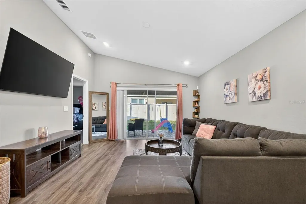 3927 Palazzo Place Winter Haven FL 33884