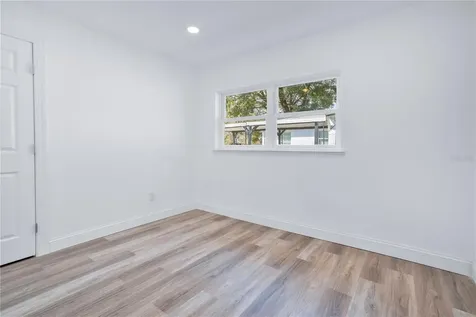 1499 Wilton Avenue Orlando FL 32805