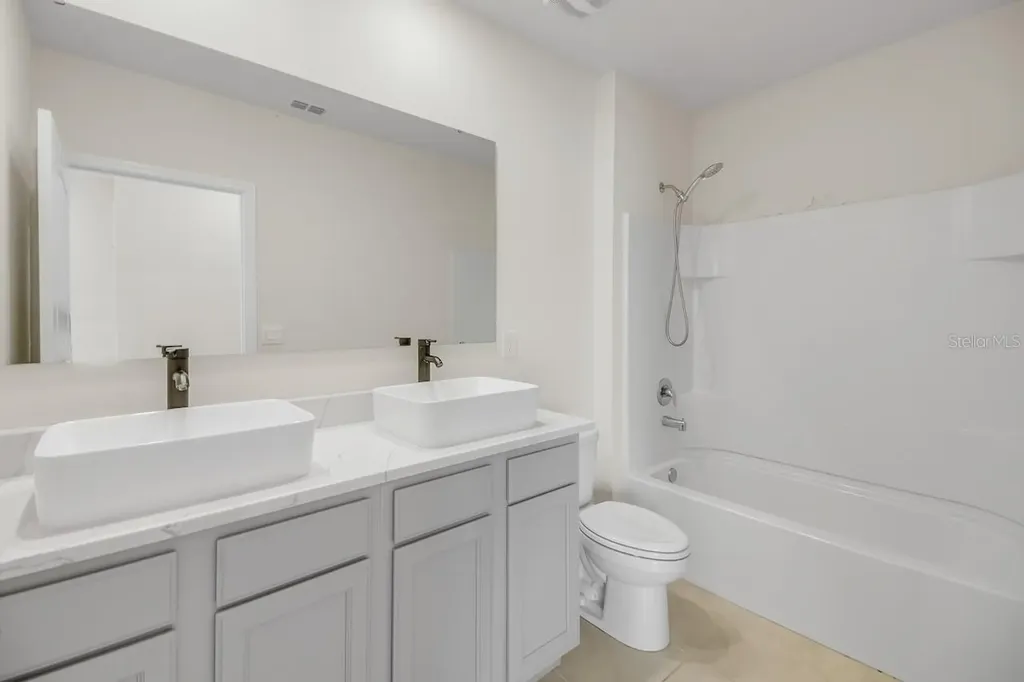 3429 Curlew Avenue Leesburg FL 34748