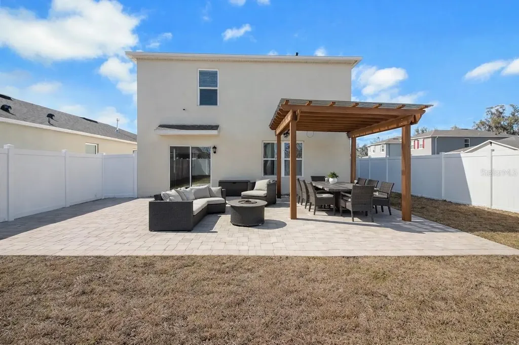 3429 Curlew Avenue Leesburg FL 34748
