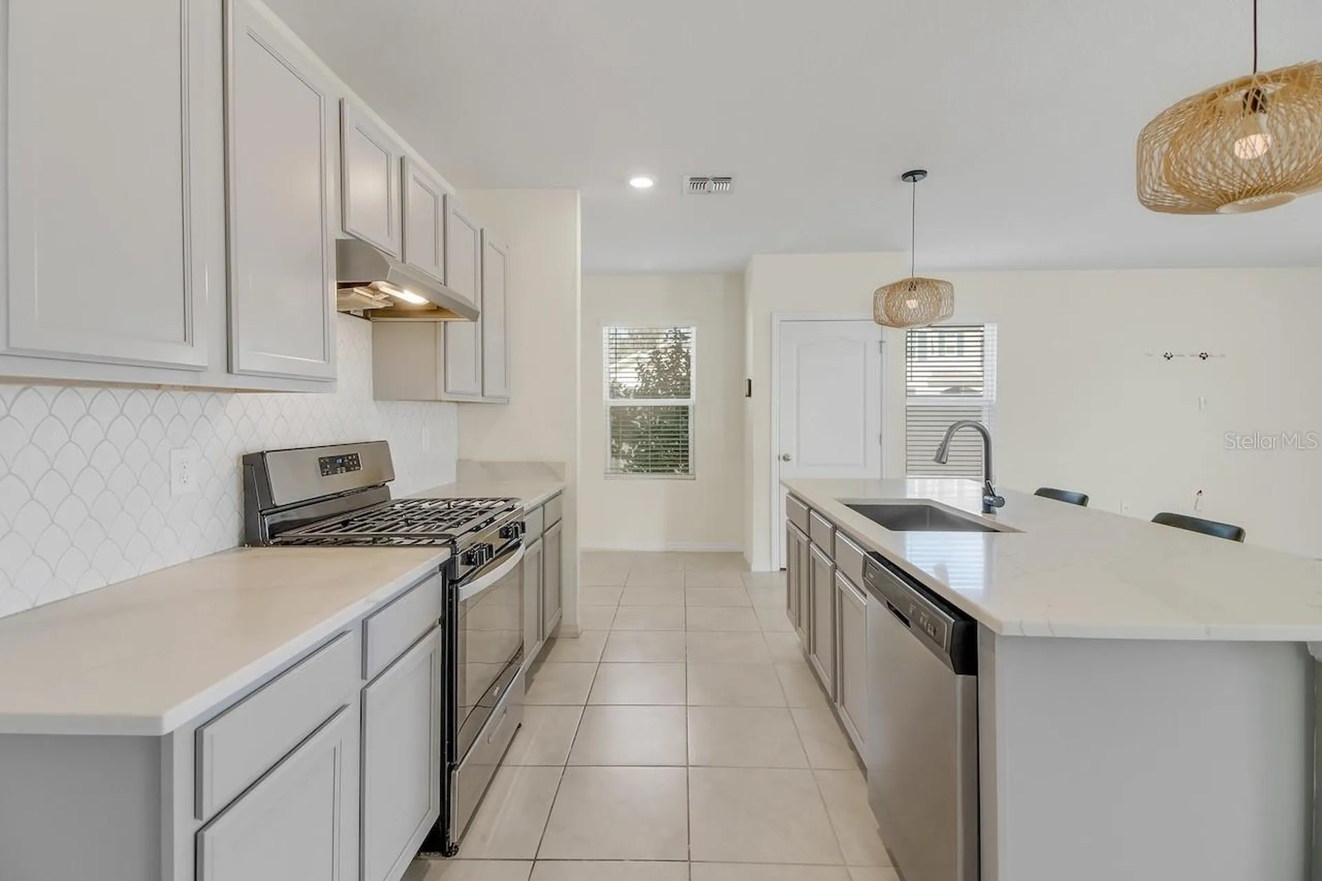 3429 Curlew Avenue Leesburg FL 34748