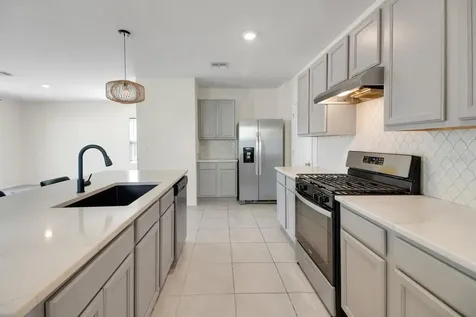 3429 Curlew Avenue Leesburg FL 34748