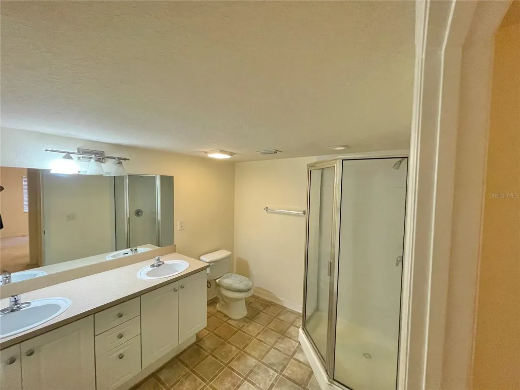 145 N Pearl Lake Causeway Altamonte Springs FL 32714