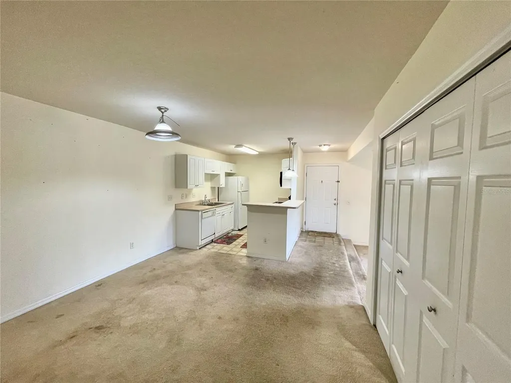 145 N Pearl Lake Causeway Altamonte Springs FL 32714