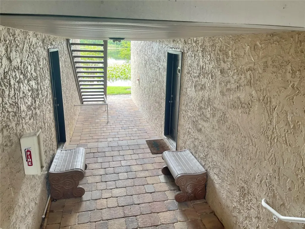 145 N Pearl Lake Causeway Altamonte Springs FL 32714