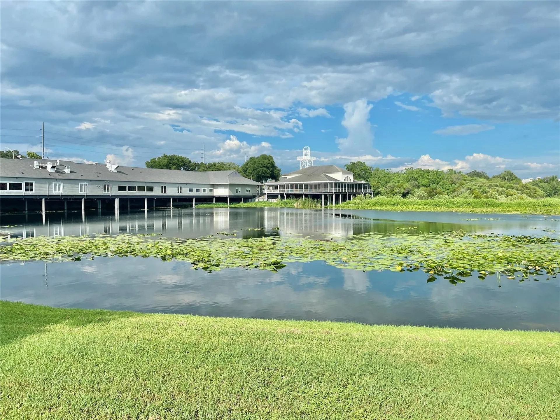 145 N Pearl Lake Causeway Altamonte Springs FL 32714