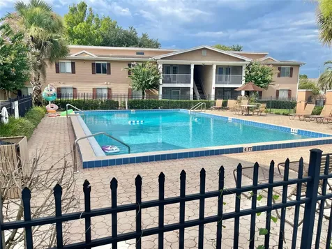 145 N Pearl Lake Causeway Altamonte Springs FL 32714