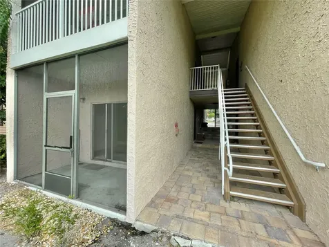 145 N Pearl Lake Causeway Altamonte Springs FL 32714