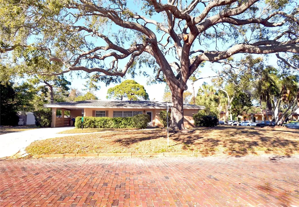 6201 14th Avenue S Gulfport FL 33707