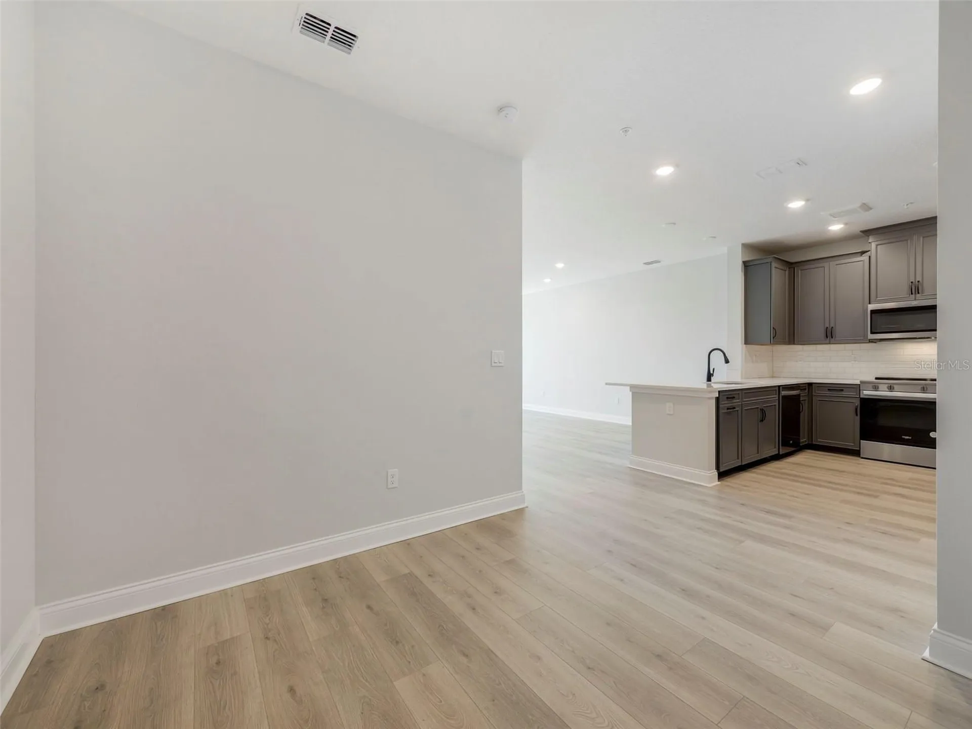 7545 Laureate Boulevard Orlando FL 32827