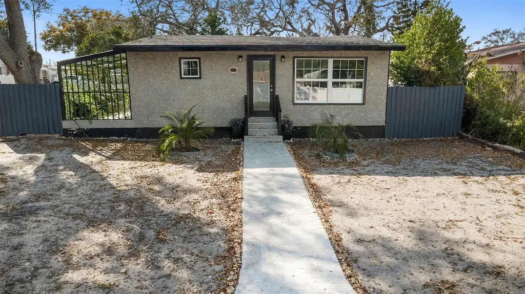 8514 N Branch Avenue Tampa FL 33604