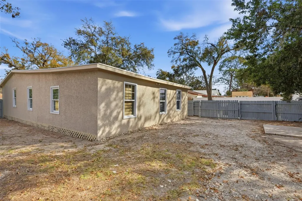 8514 N Branch Avenue Tampa FL 33604