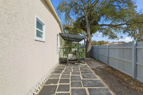 8514 N Branch Avenue Tampa FL 33604