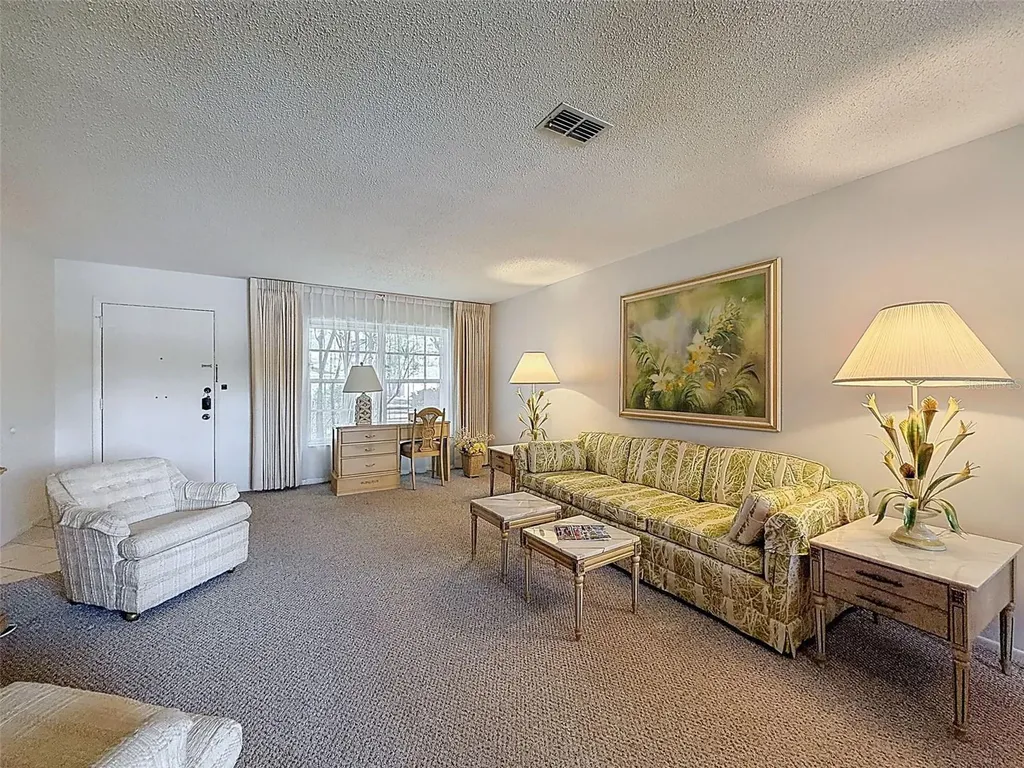 1446 Queen Anne Boulevard Palm Harbor FL 34684
