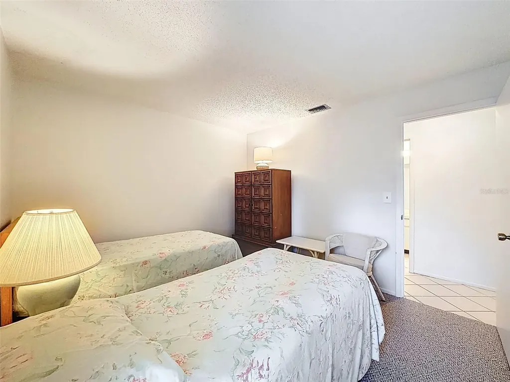 1446 Queen Anne Boulevard Palm Harbor FL 34684