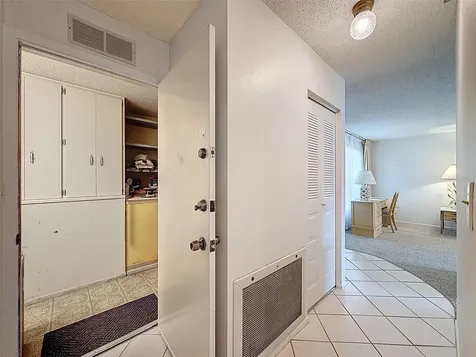 1446 Queen Anne Boulevard Palm Harbor FL 34684