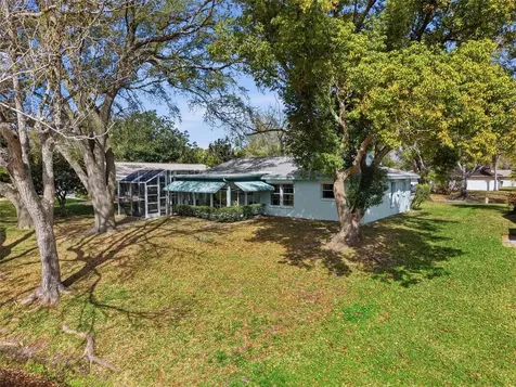 1446 Queen Anne Boulevard Palm Harbor FL 34684