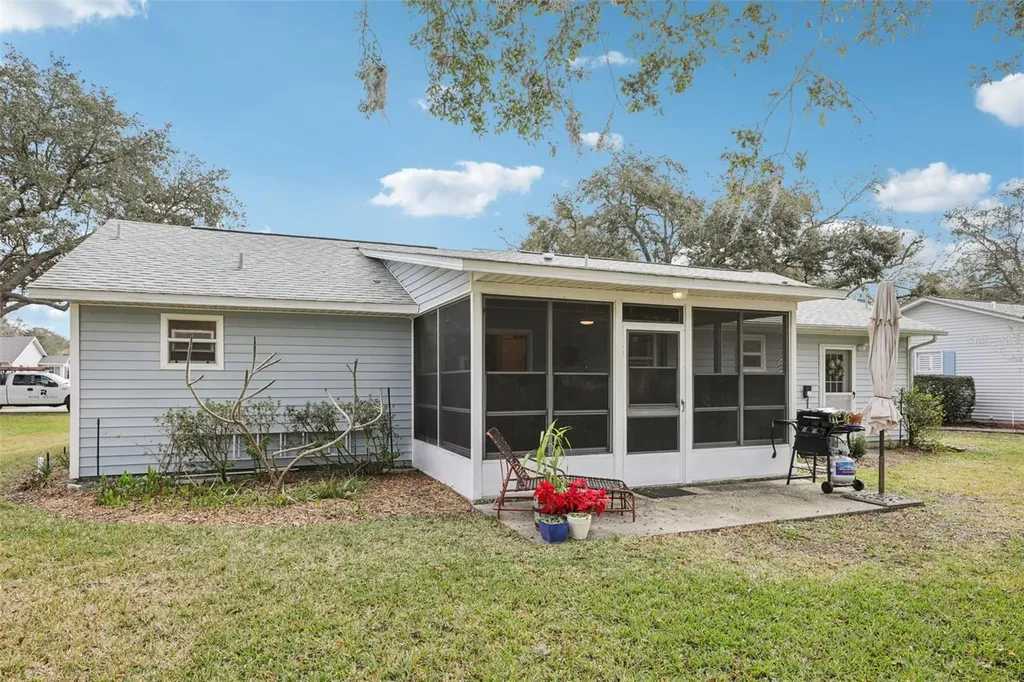 1625 New Abbey Avenue Leesburg FL 34788
