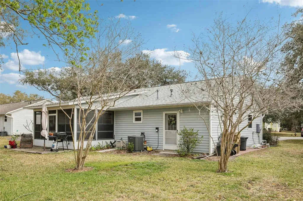 1625 New Abbey Avenue Leesburg FL 34788