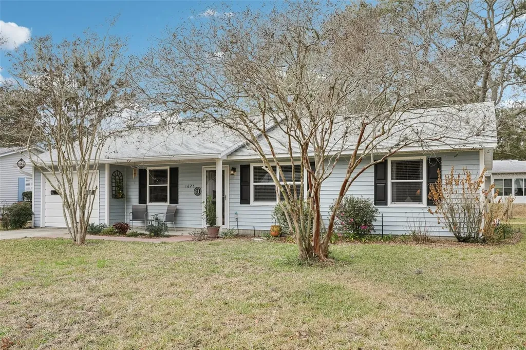 1625 New Abbey Avenue Leesburg FL 34788