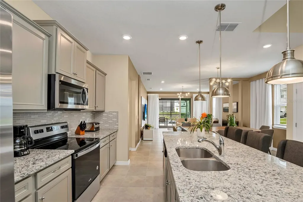 1806 Summer Drive Davenport FL 33897