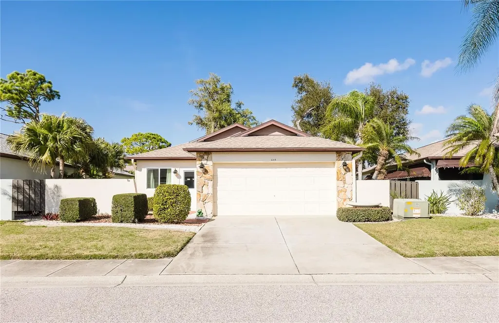 689 Linden Drive Englewood FL 34223