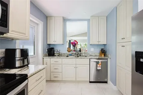 689 Linden Drive Englewood FL 34223