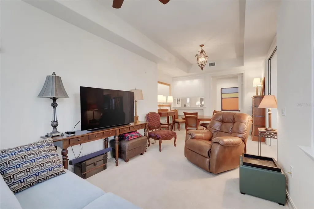 26206 Avenida Las Colinas Howey In The Hills FL 34737